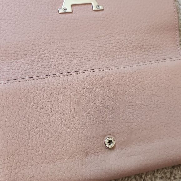 Louis Vuitton Taurillon Capucines Wallet - Picture 5 of 12